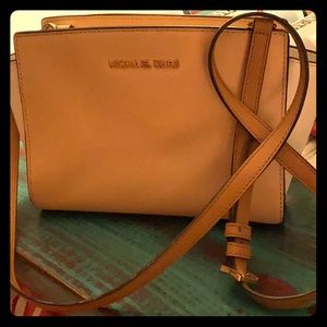 Michael Kors Crossbody